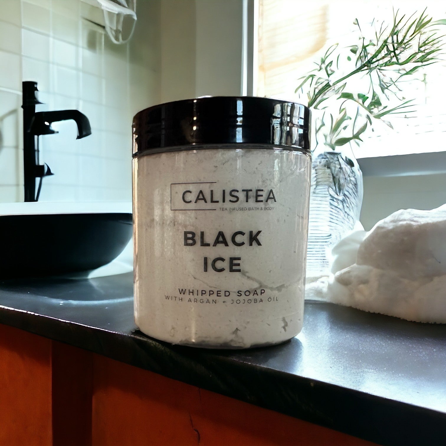 Black Ice - Calistea4 oz by volume
